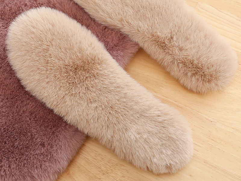 Plush faux fur winter insoles